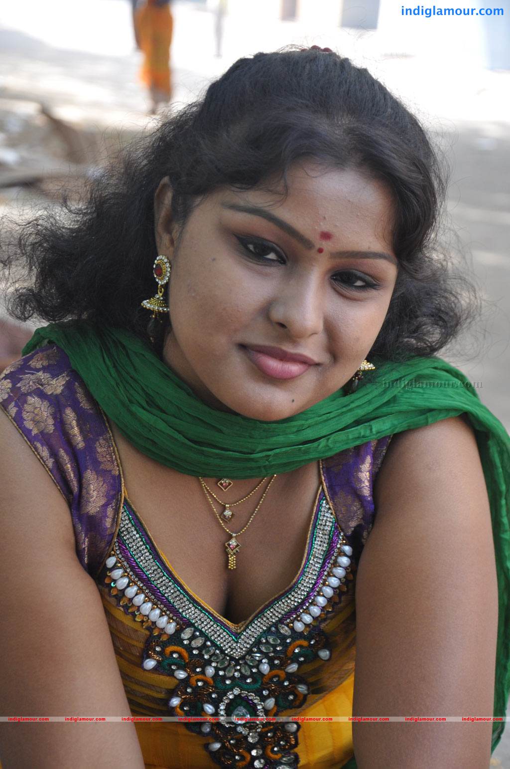 Thendralea Thudhuvidu Movie Launch Event hd photo