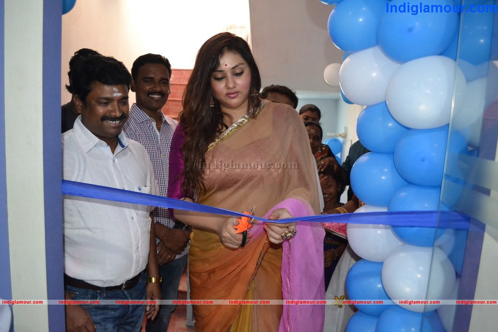 Namitha Launches Womens Fitness Center Event hd photo
