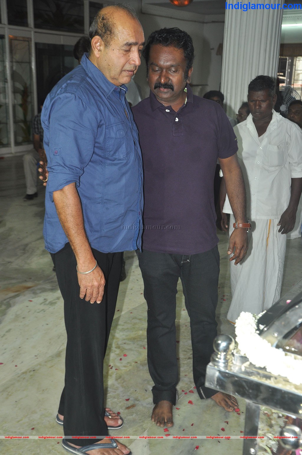 Celebrities Pay Last Respects to Manjula Vijayakumar Event hd photo