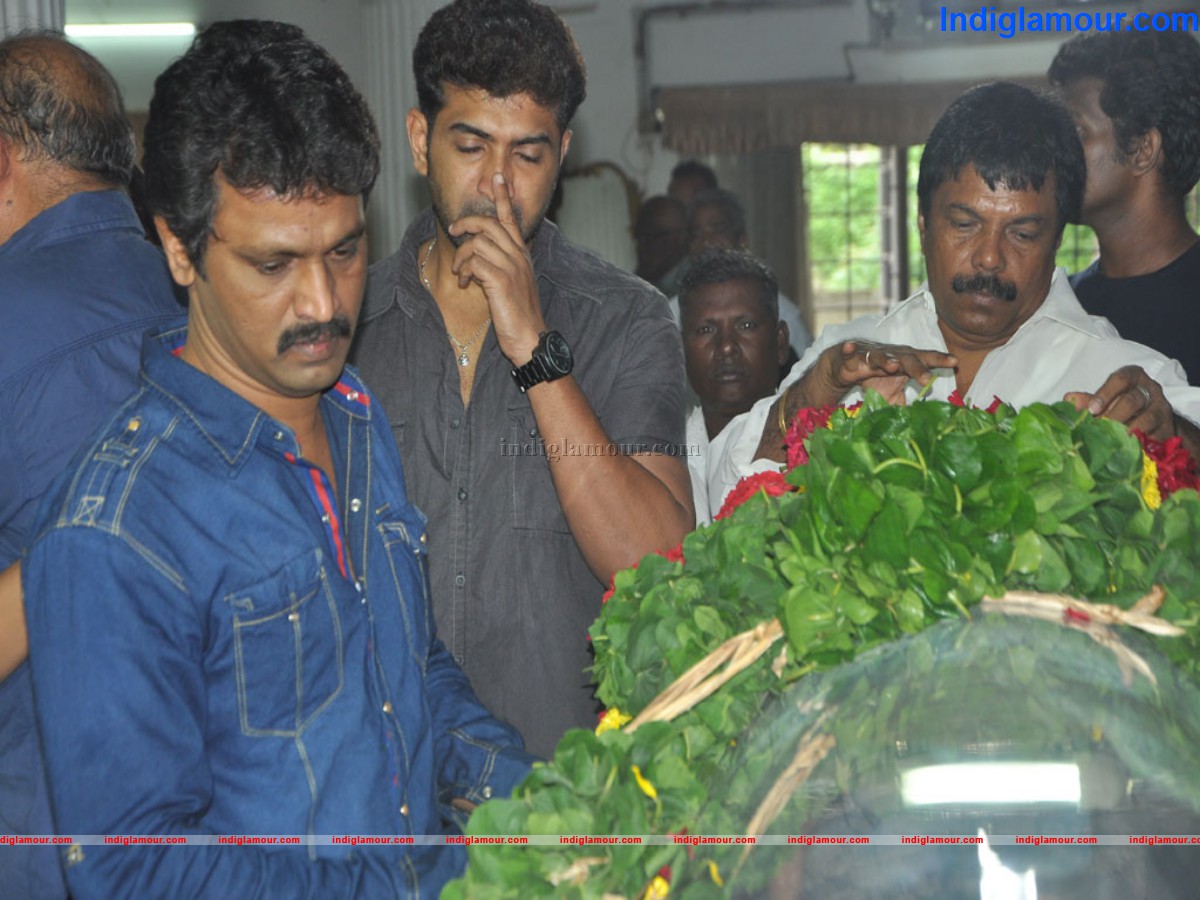 Celebrities Pay Last Respects to Manjula Vijayakumar Event hd photo