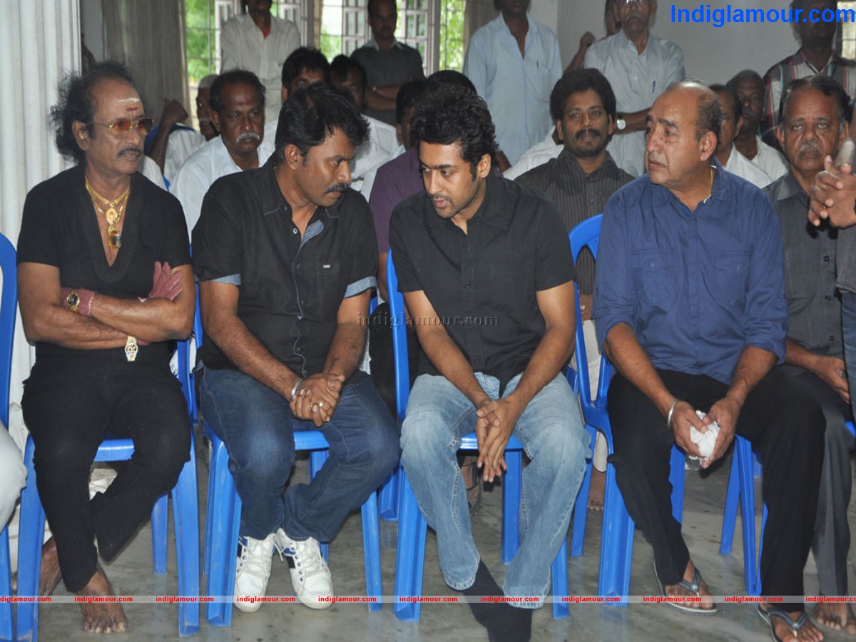 Celebrities Pay Last Respects to Manjula Vijayakumar Event hd photo
