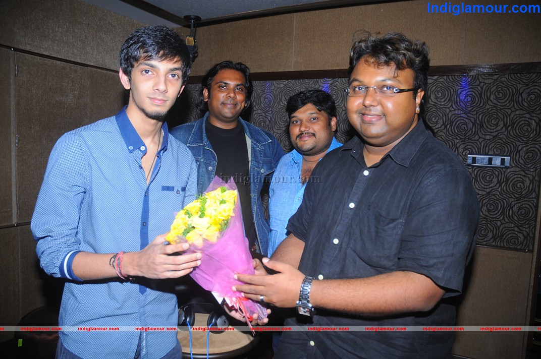 Anirudh Sings for Imman Event hd photo