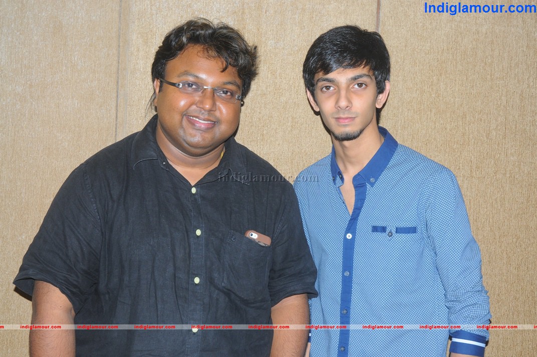 Anirudh Sings for Imman Event hd photo