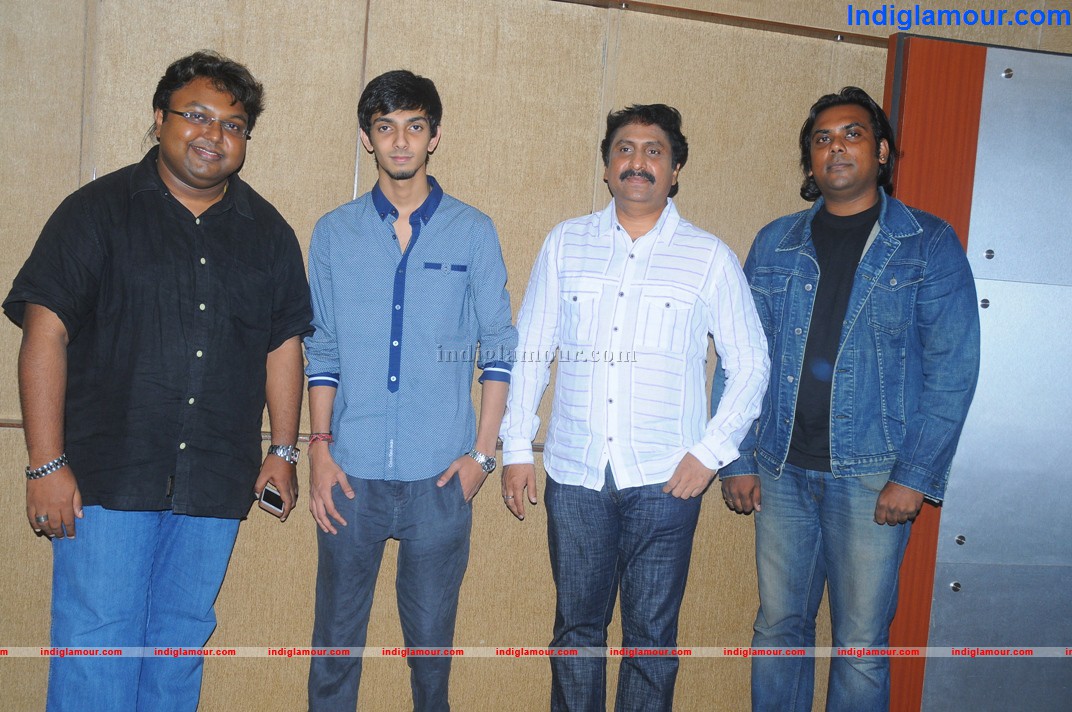 Anirudh Sings for Imman Event hd photo