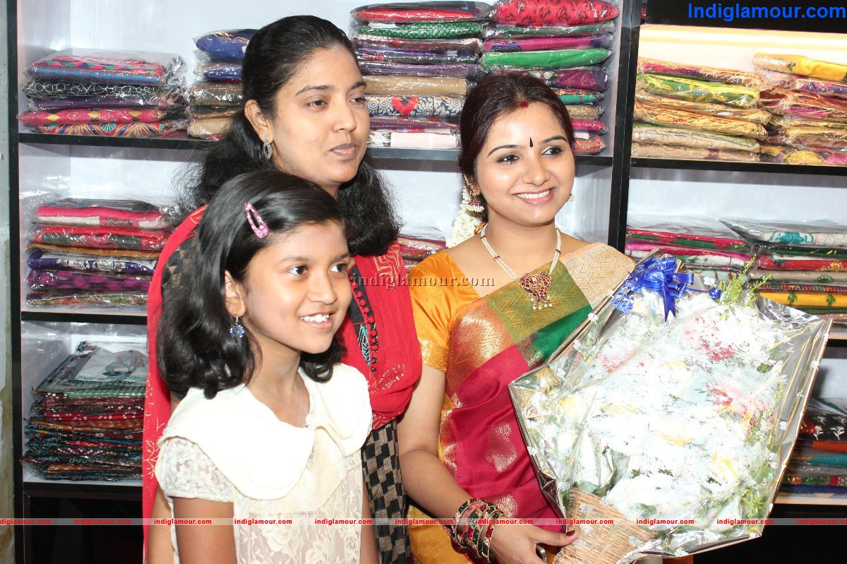 Raaga Boutique Launch of Singer Mahathi Event hd photo