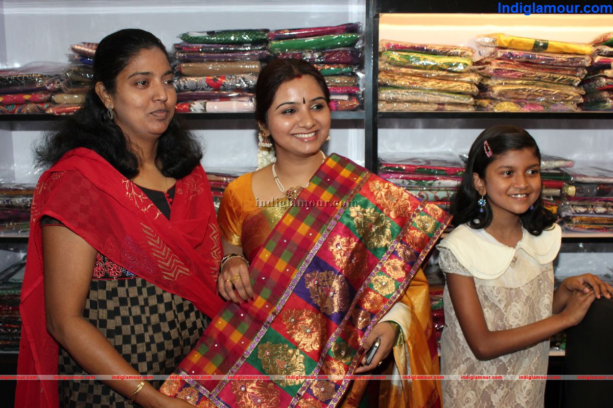 Raaga Boutique Launch of Singer Mahathi Event hd photo