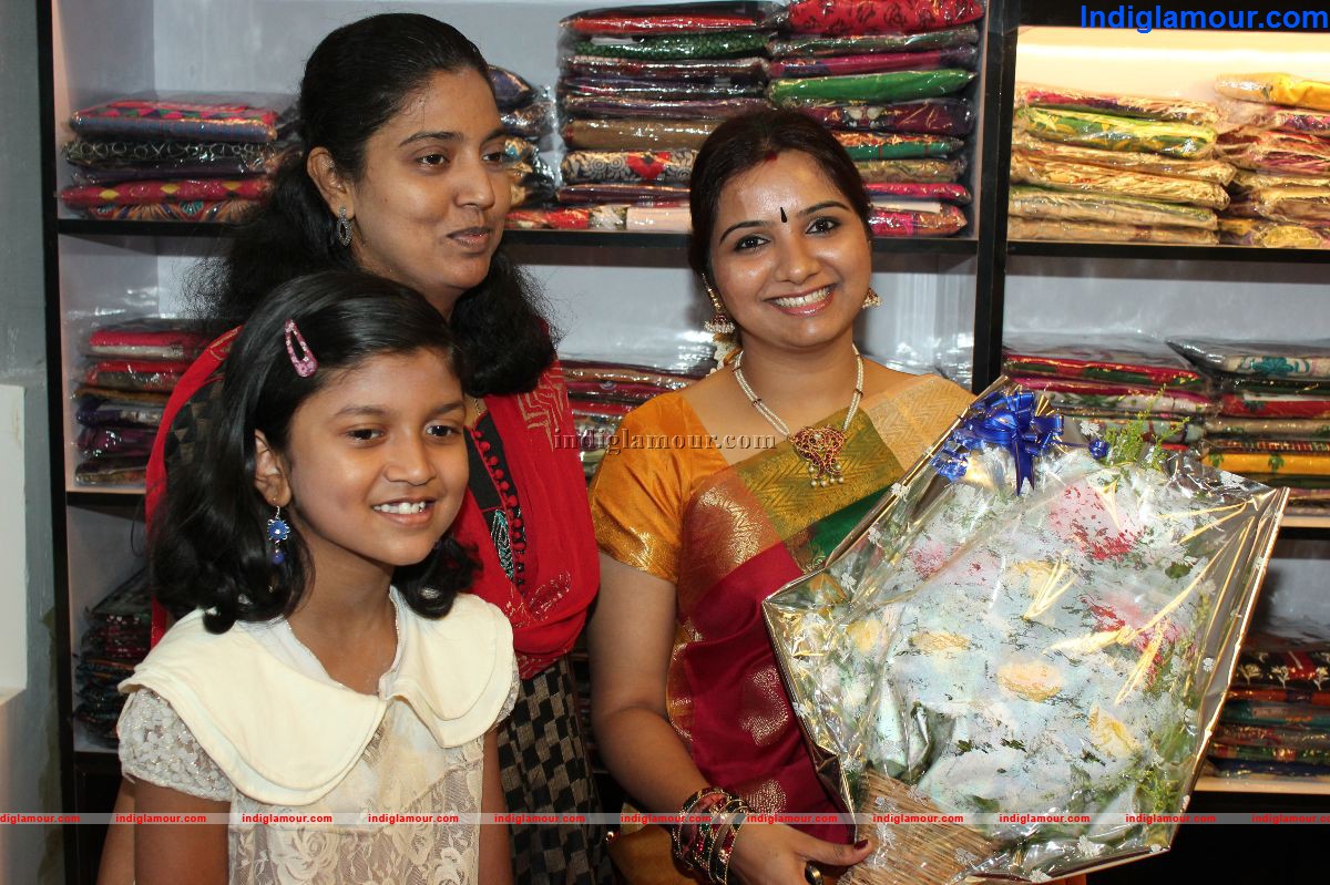 Raaga Boutique Launch of Singer Mahathi Event hd photo