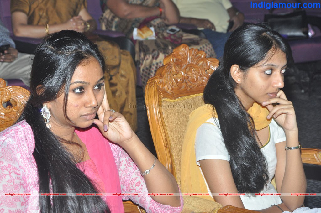 Big FM Manasa Thotta Singer Finals Event hd photo
