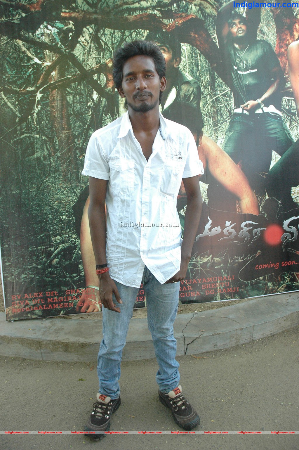 Mandhira Vizhigal Movie Launch Event hd photo