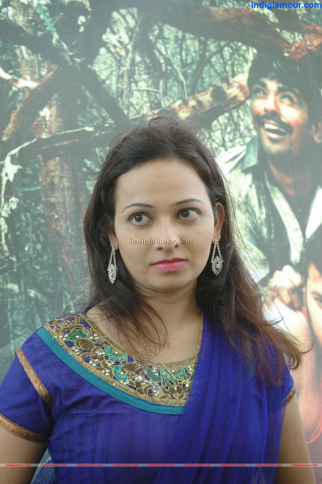Mandhira Vizhigal Movie Launch Event hd photo