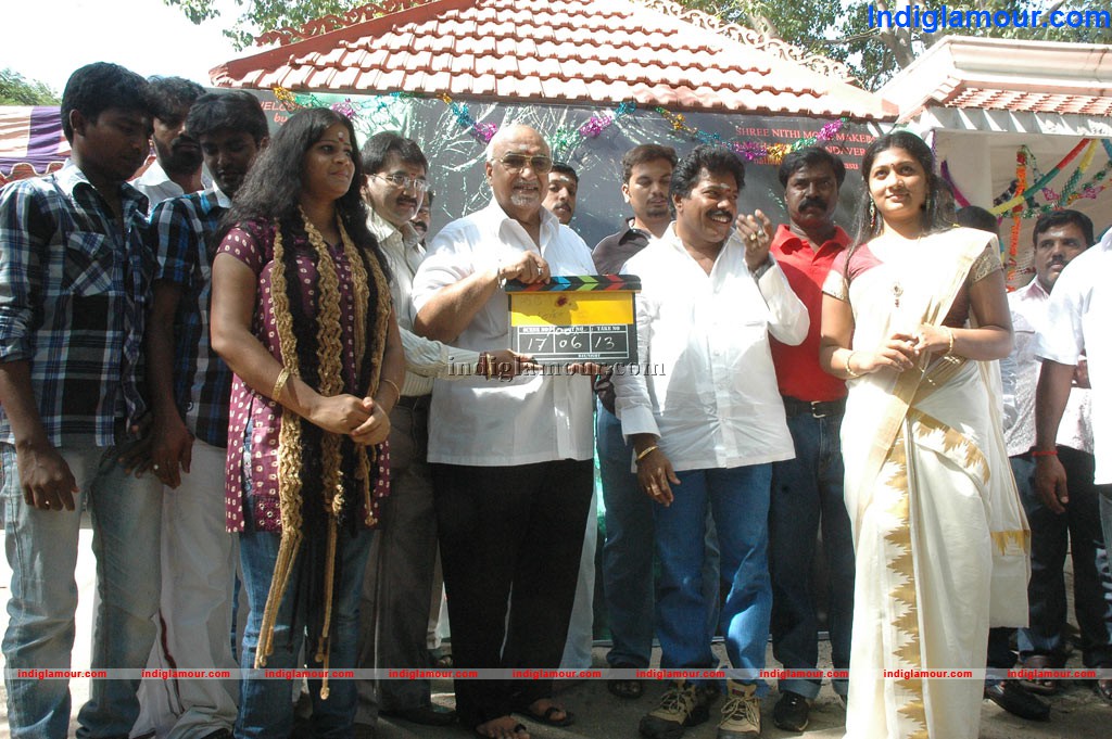 Mandhira Vizhigal Movie Launch Event hd photo