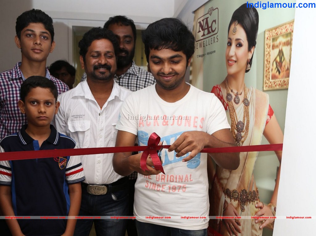 G.V. Prakash Kumar Inaugurated Arunagiri's Color Chord Art Show Event hd photo