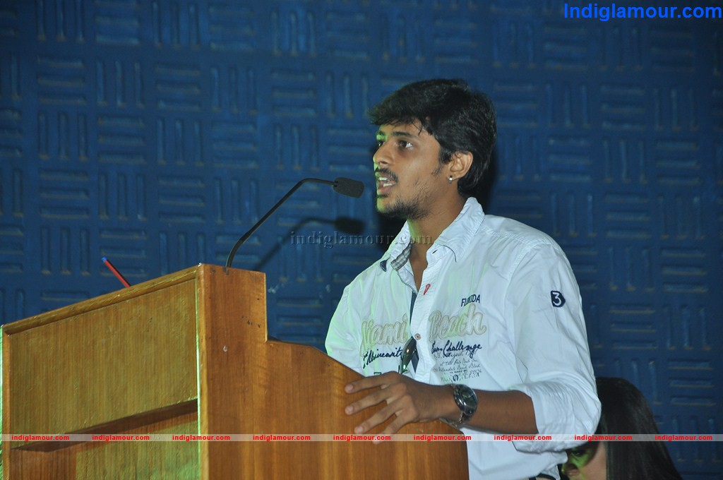 Madhavanum Malarvizhiyum Movie Audio Launch Event hd photo