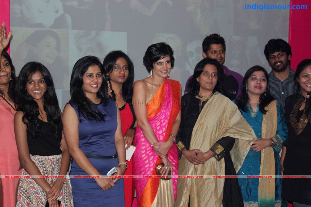 Mandira Bedi Launch Naturals W Images Event hd photo
