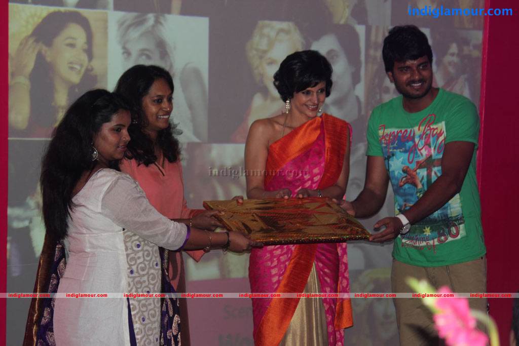 Mandira Bedi Launch Naturals W Images Event hd photo