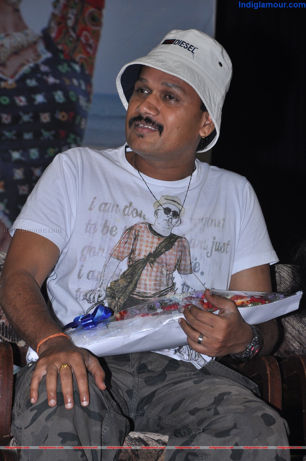 Azhagan Azhagi Power Star Anthem Event hd photo
