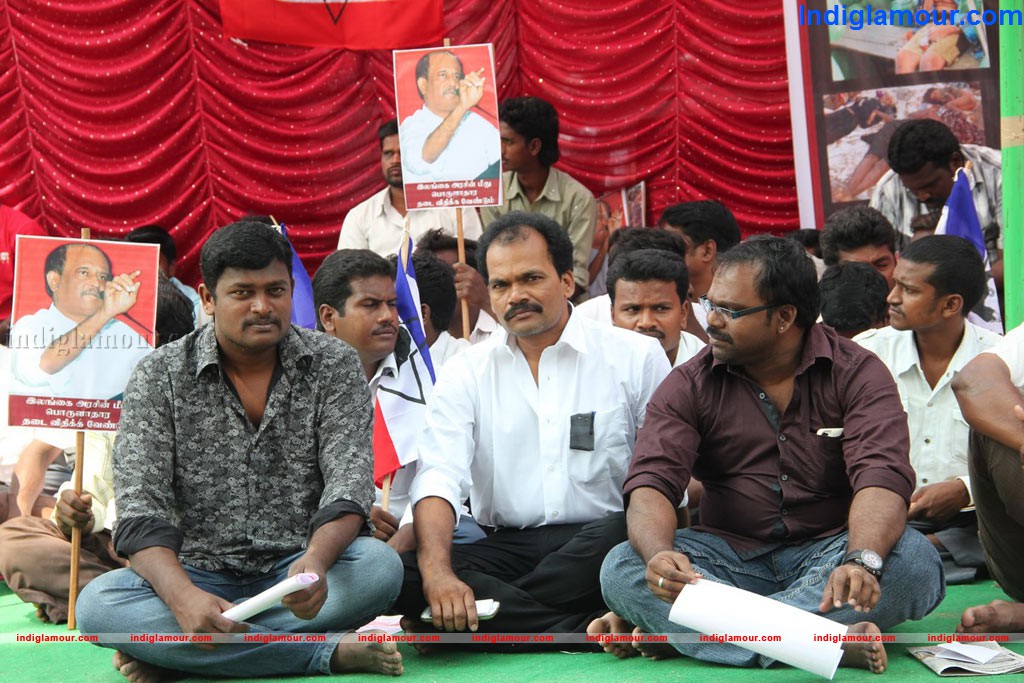 Rajini Fans Fasting Event hd photo