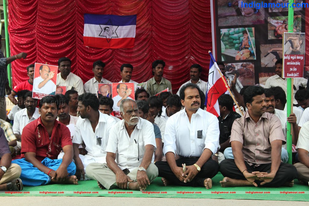 Rajini Fans Fasting Event hd photo