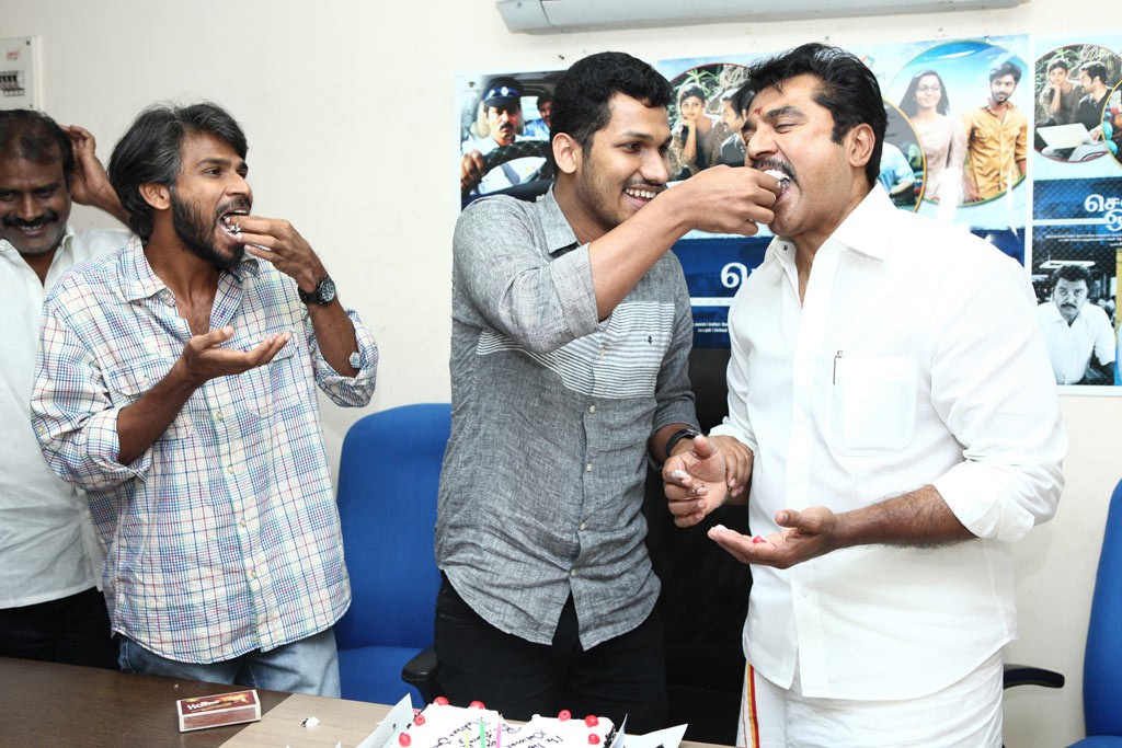Sarath Kumar Celebrates Success of Usthad Hotel Event hd photo