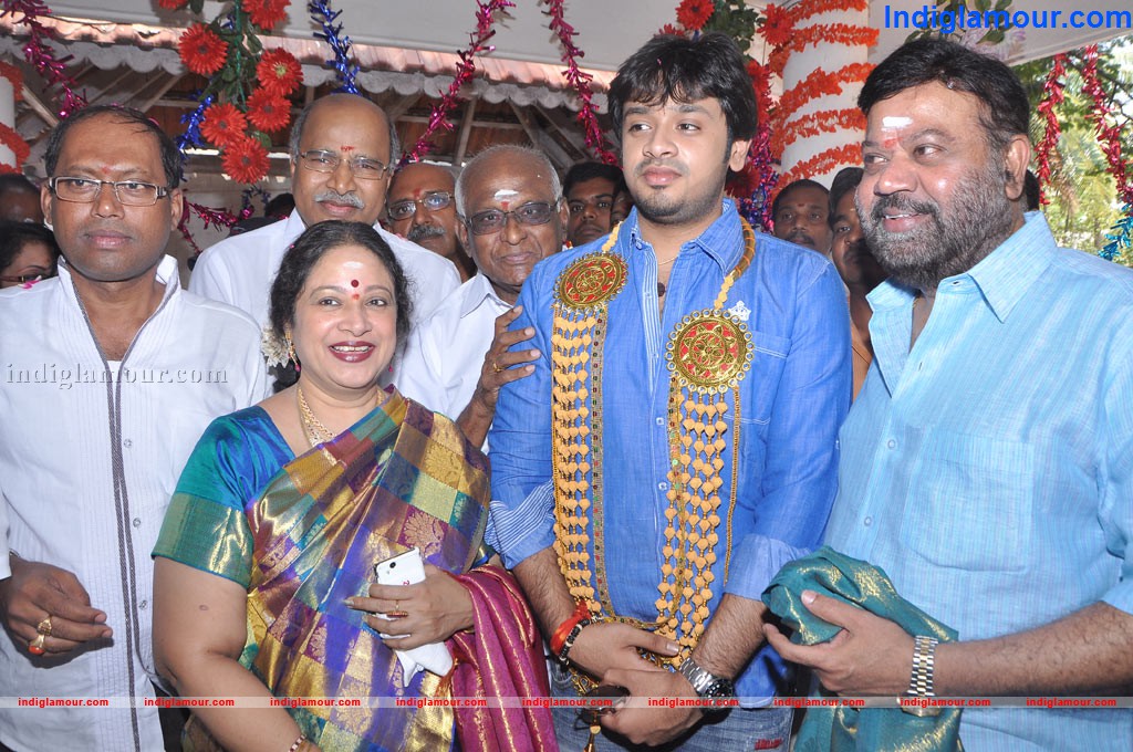 Thaaru Maaru Movie Launch Event hd photo