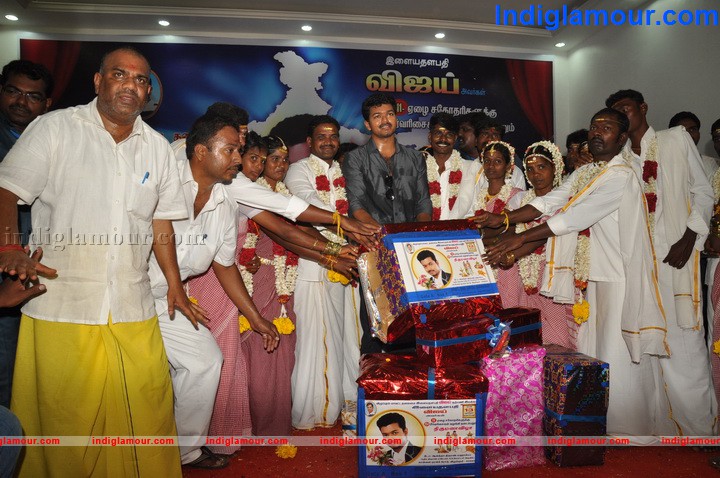Vijay Solemnises 11 Weddings Event hd photo