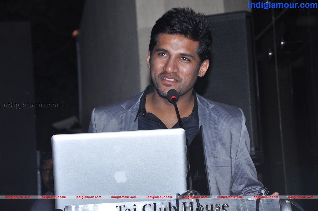 Vijay Yesudas V Records Launch Event hd photo