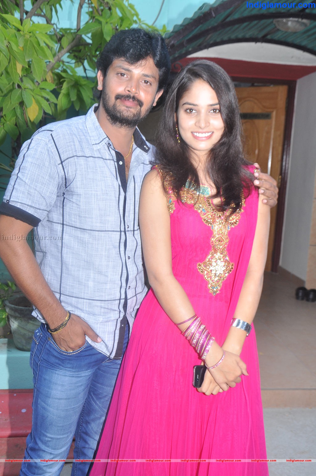 Ellam Neeyaanai Movie Team Interview Event hd photo