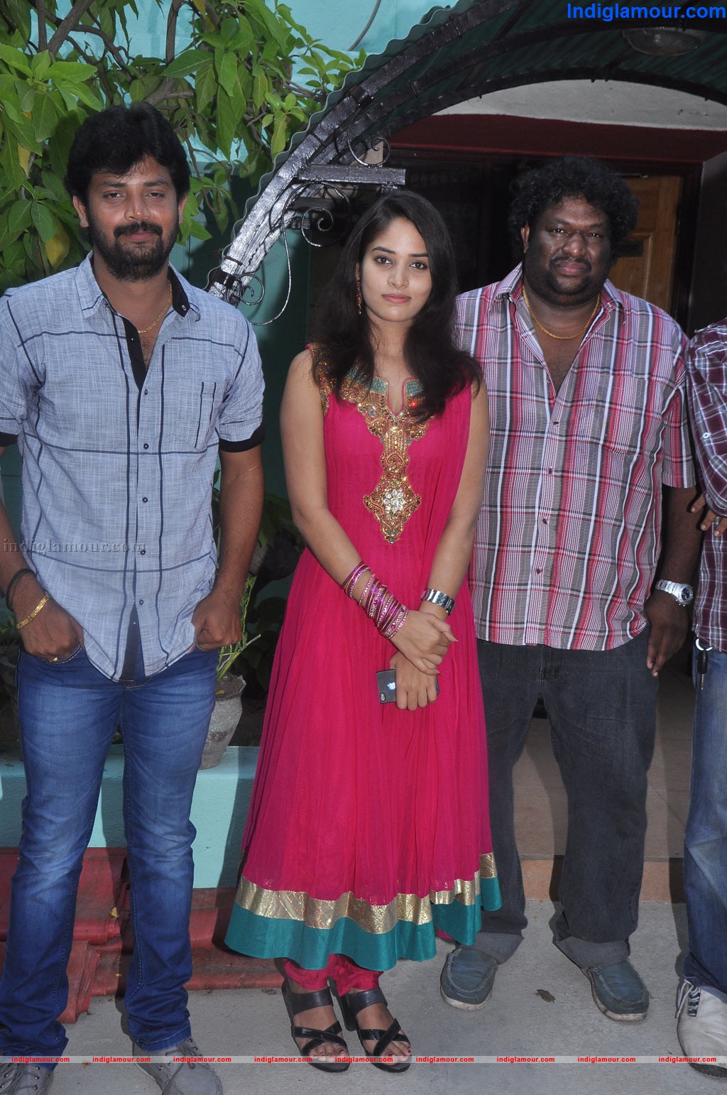 Ellam Neeyaanai Movie Team Interview Event hd photo