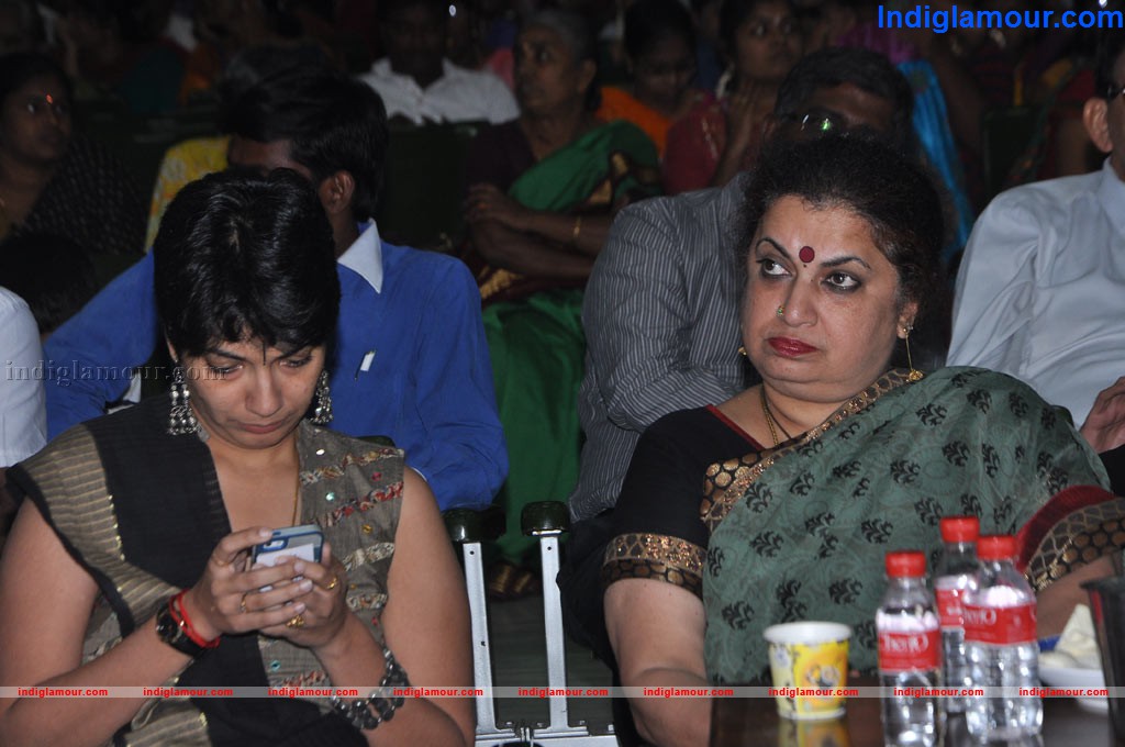 Latha Rajinikanth Launches I AM FOR INDIA Event hd photo