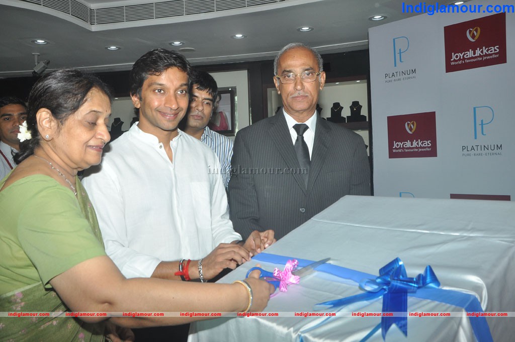 Joyalukas Platinum Collection Launch Event hd photo
