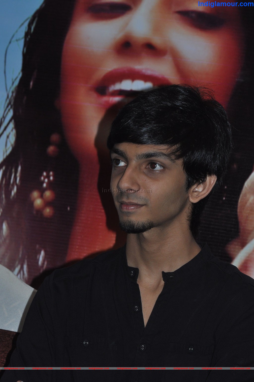 Ethir Neechal Movie Success Meet Event hd photo
