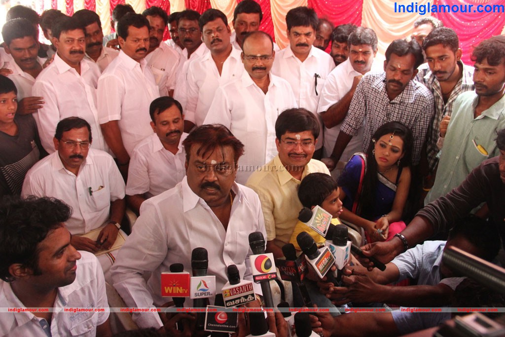 Manitha Kadhal Alla Movie Launch Event hd photo