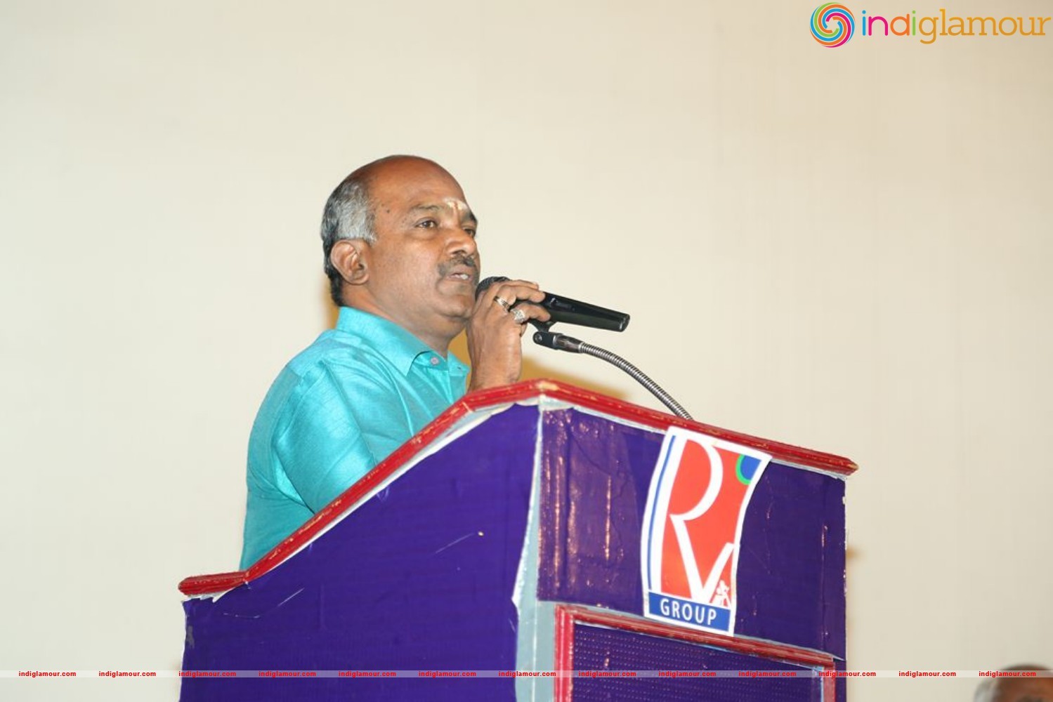 V4 Entertainers Film Award Press Meet Event hd photo