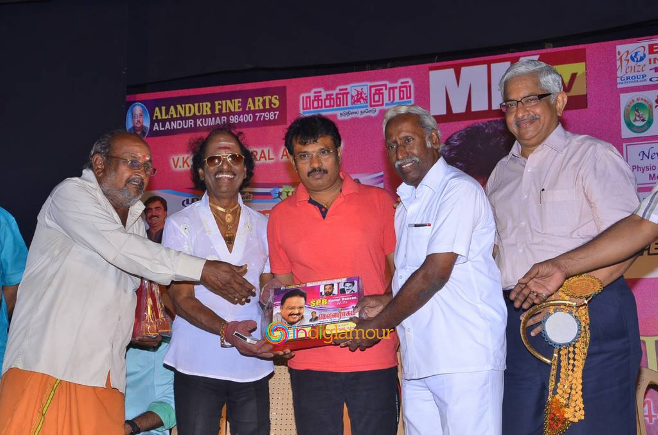 Benze Vaccations Club Awards Event hd photo