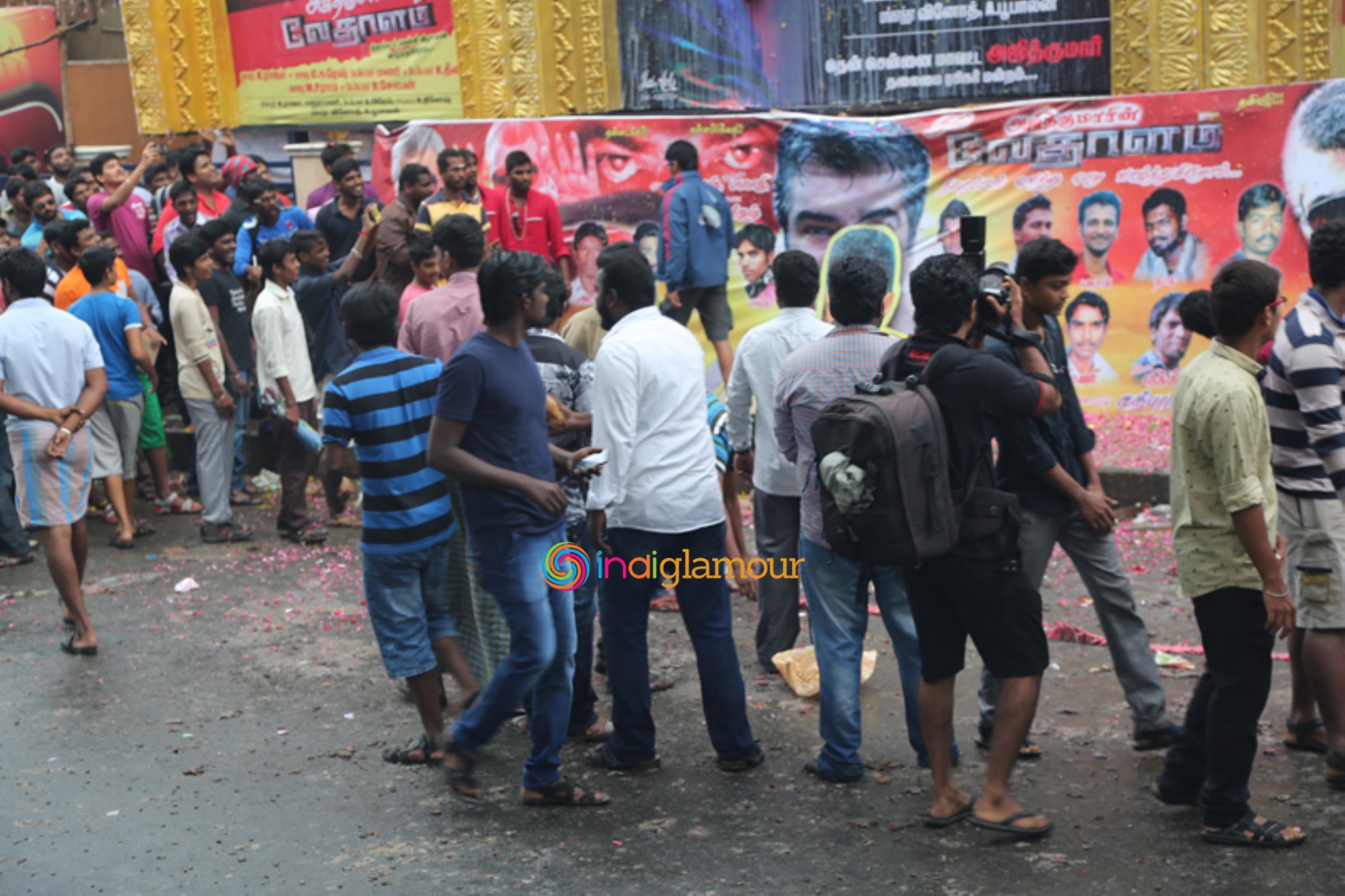 Ajith Fans Celebrate Vedalam Release at Kasi Theatre Event hd photo