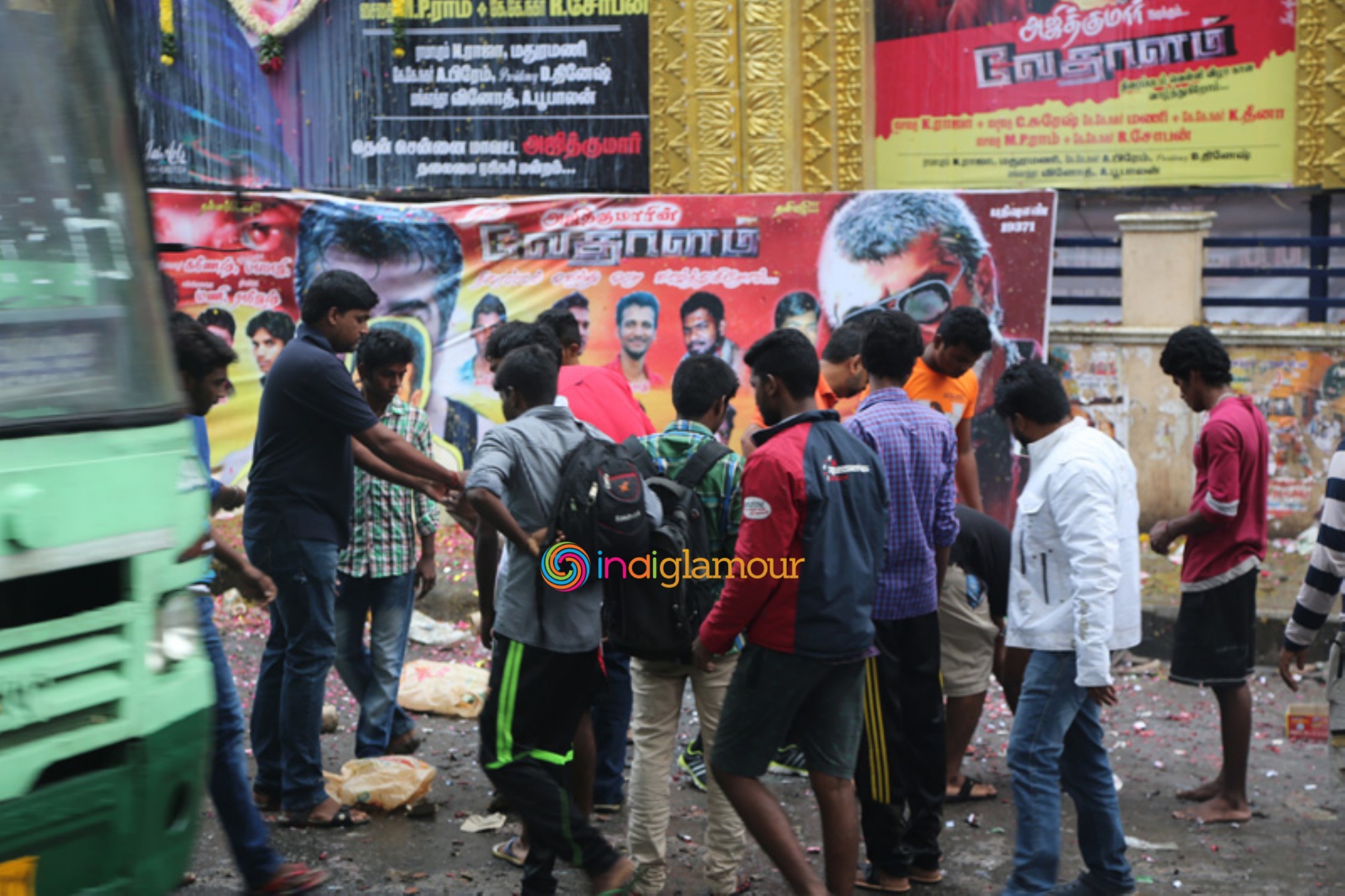 Ajith Fans Celebrate Vedalam Release at Kasi Theatre Event hd photo