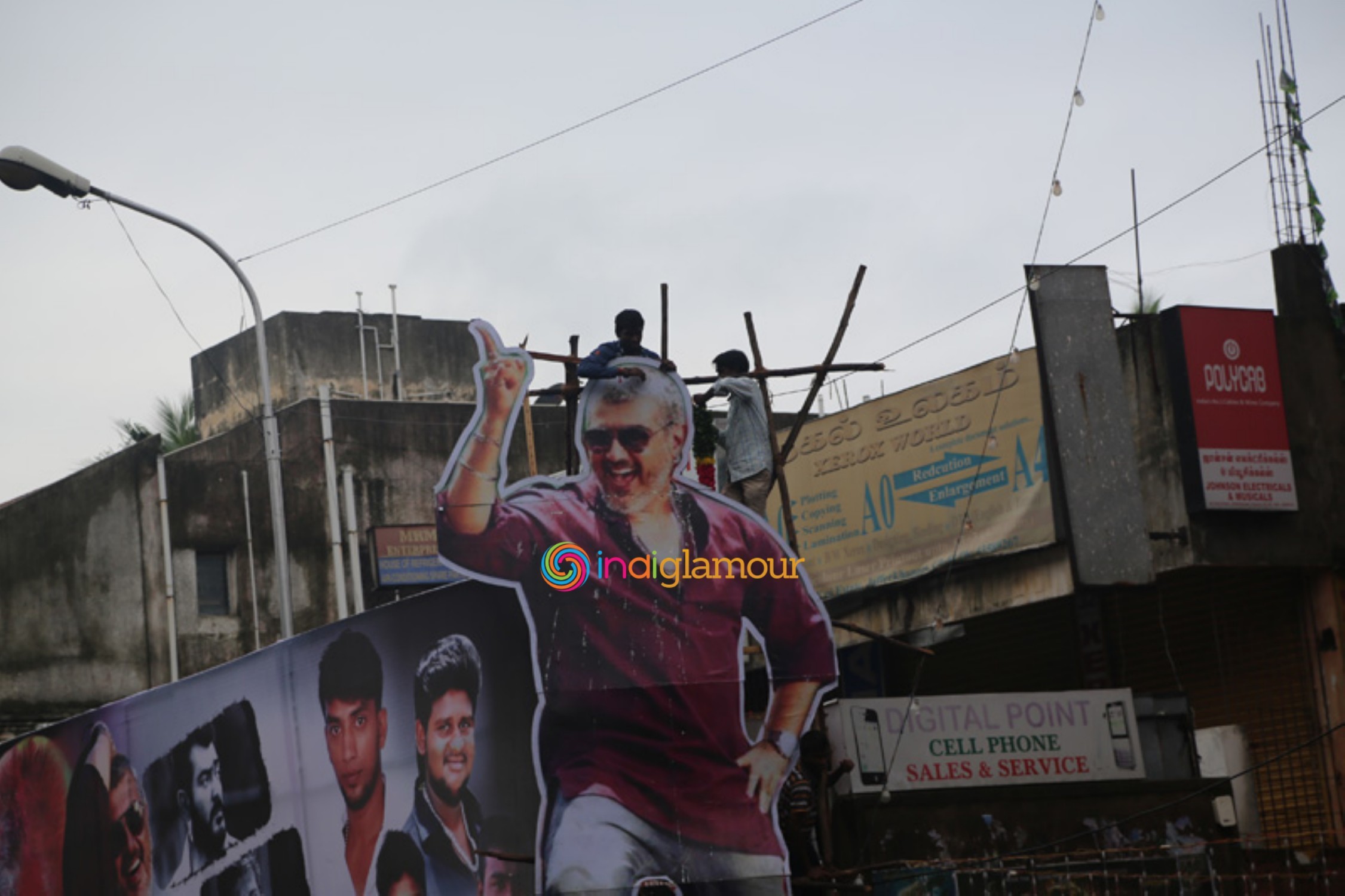 Ajith Fans Celebrate Vedalam Release at Kasi Theatre Event hd photo