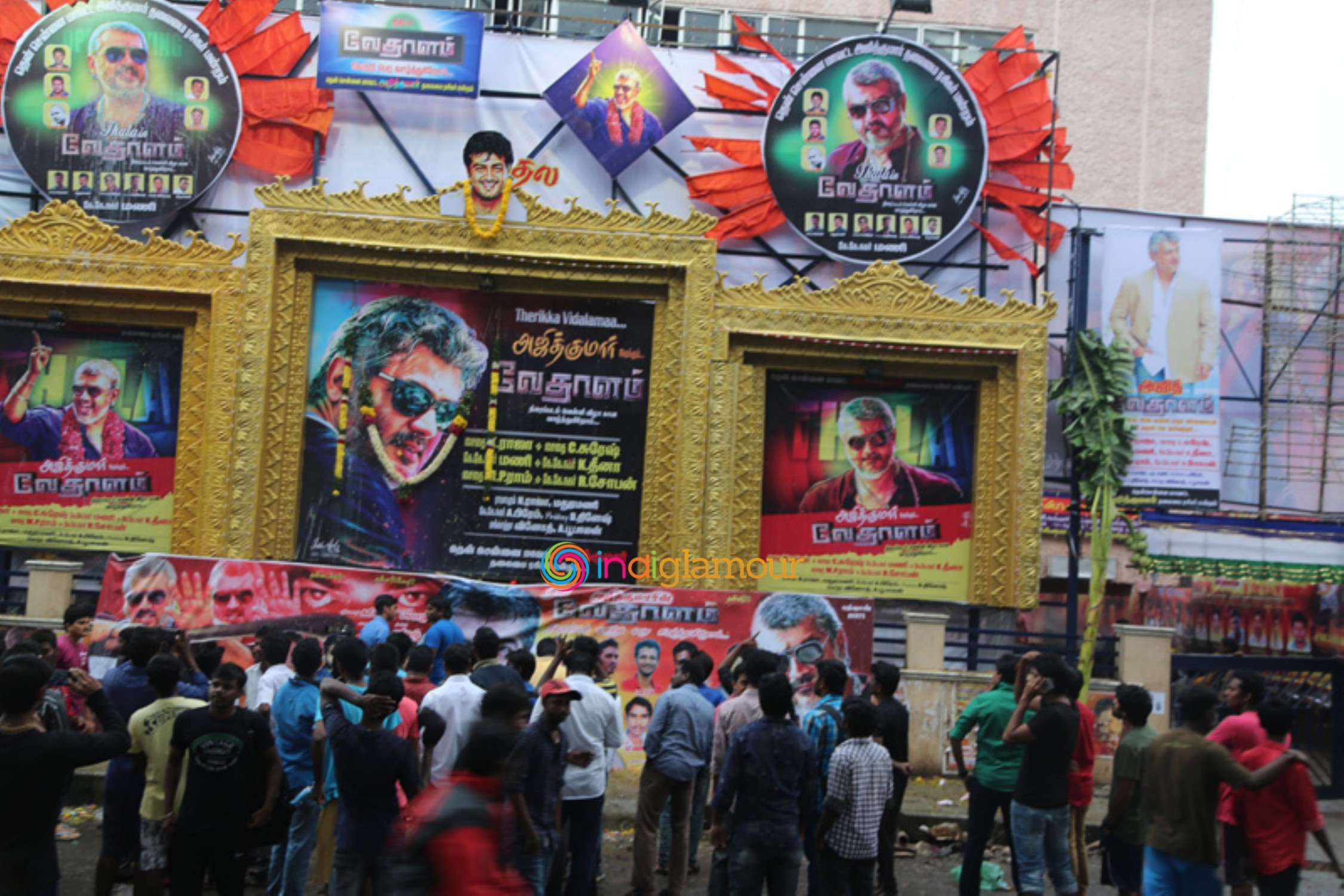 Ajith Fans Celebrate Vedalam Release at Kasi Theatre Event hd photo