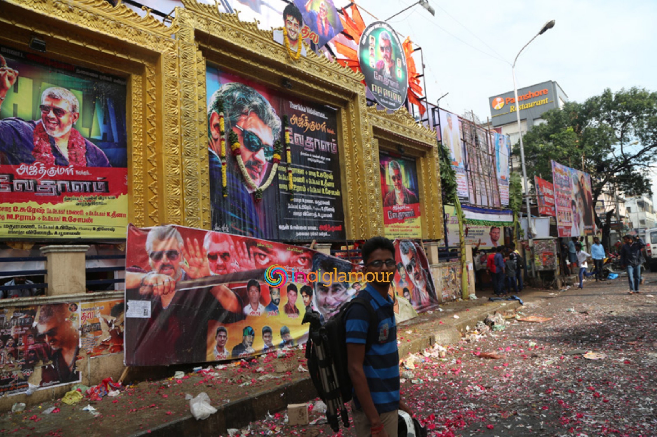 Ajith Fans Celebrate Vedalam Release at Kasi Theatre Event hd photo