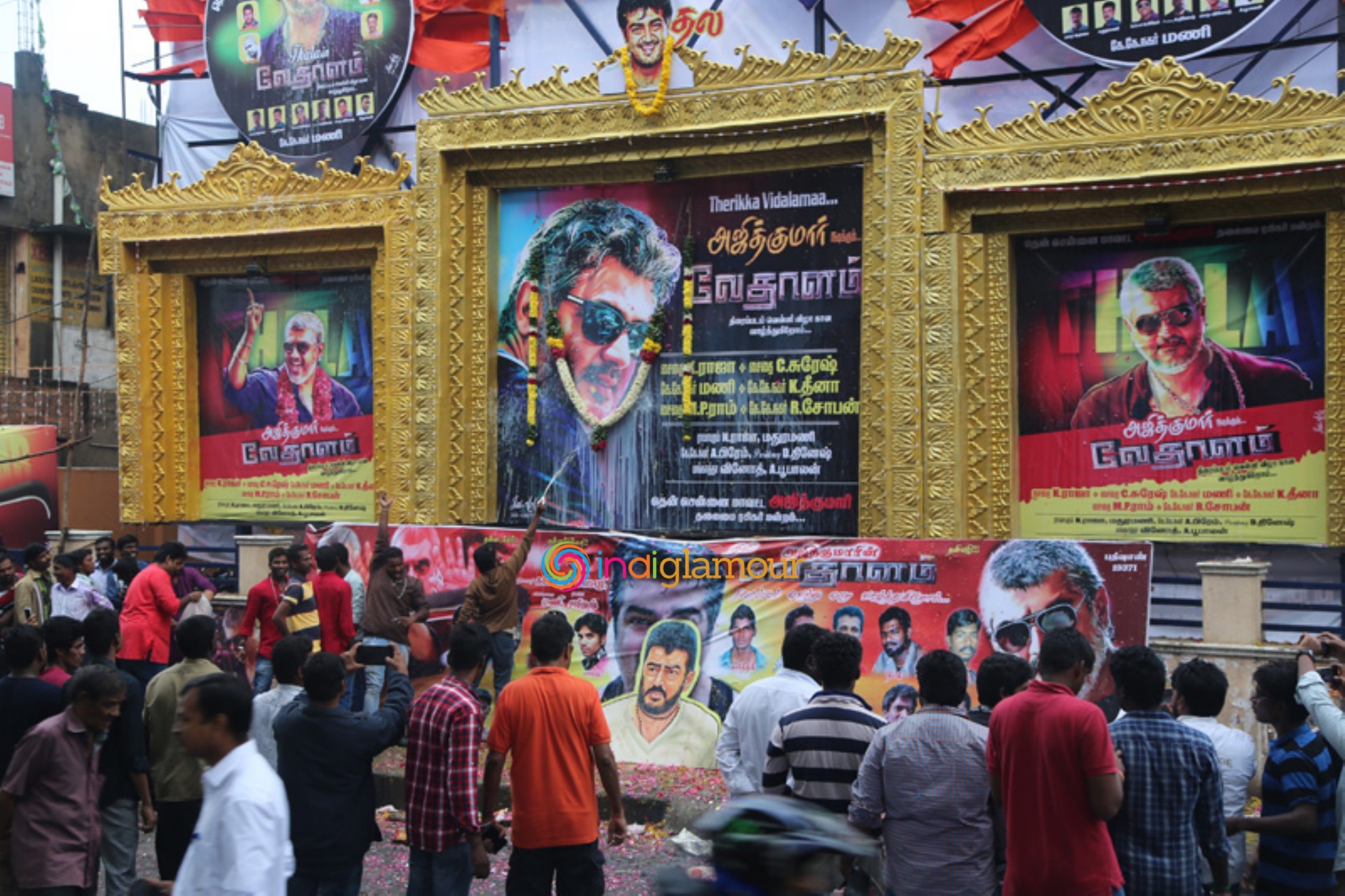Ajith Fans Celebrate Vedalam Release at Kasi Theatre Event hd photo