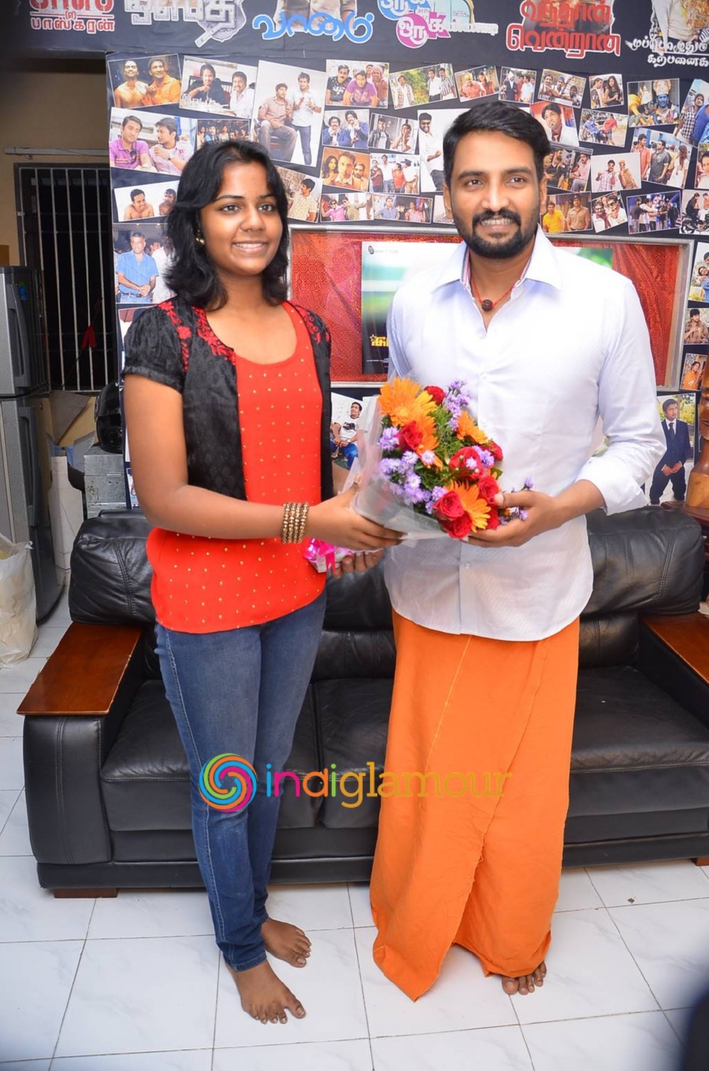 Chillunu Oru Concert Poster Launch Event hd photo