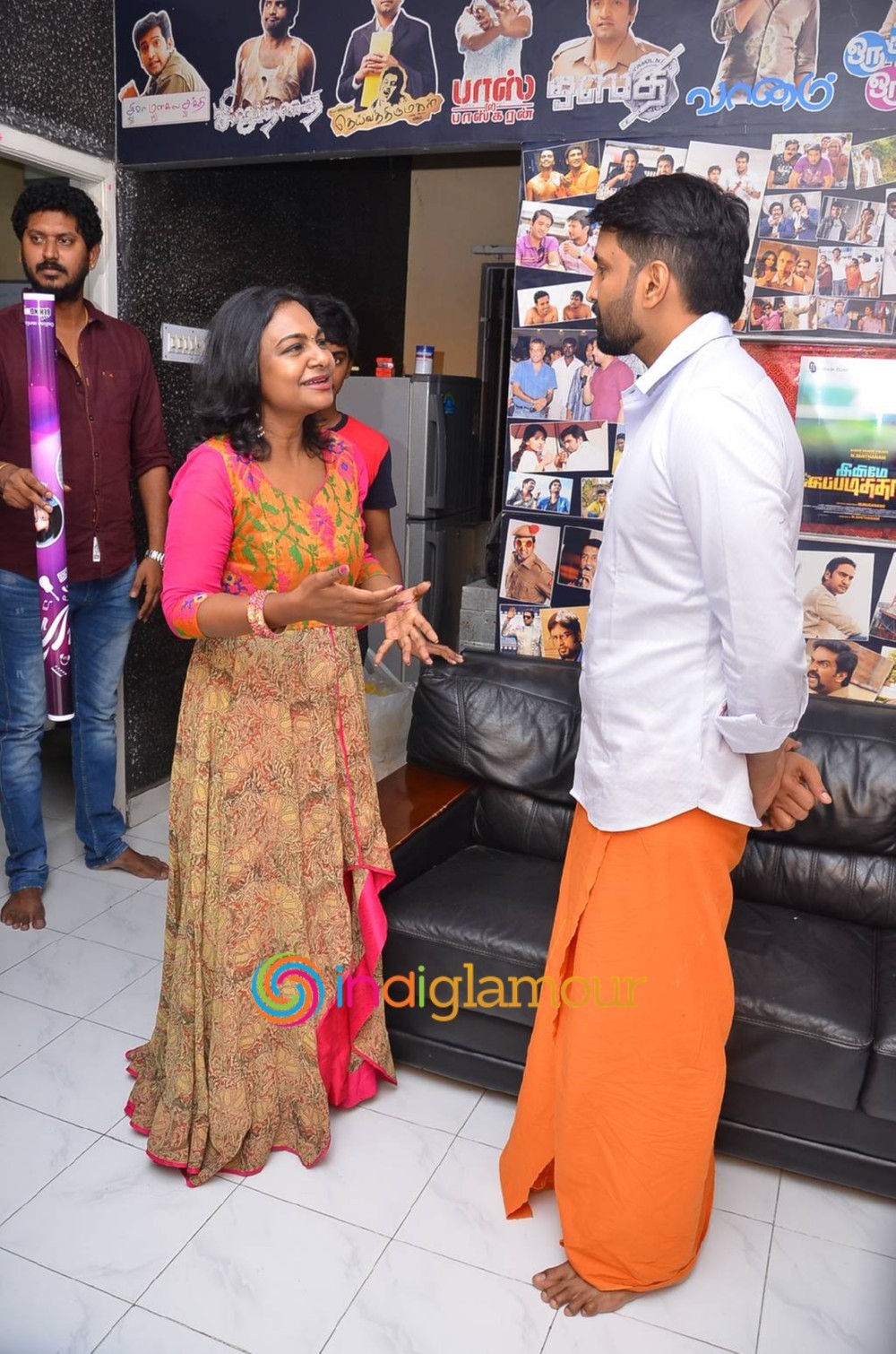 Chillunu Oru Concert Poster Launch Event hd photo
