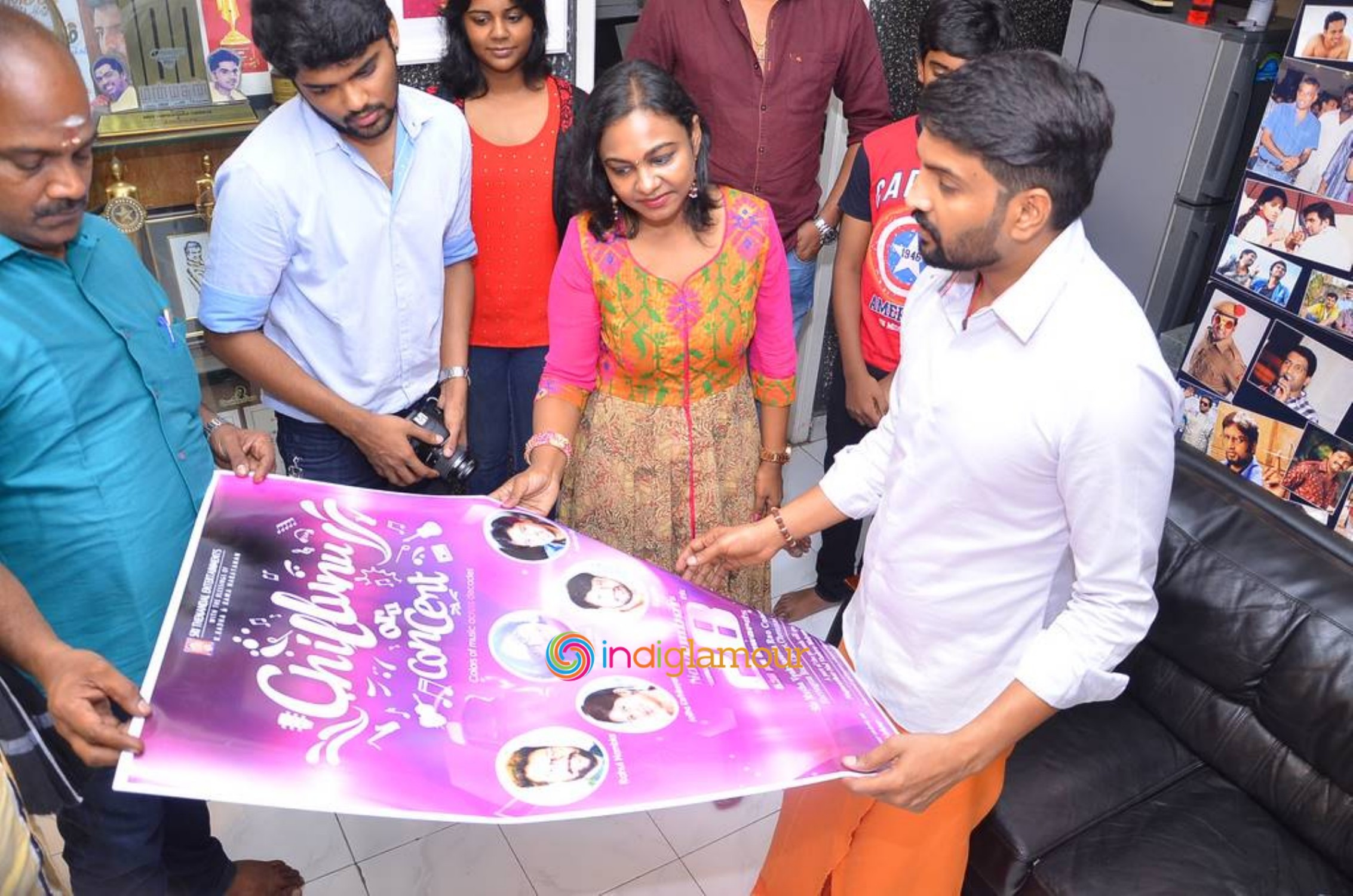 Chillunu Oru Concert Poster Launch Event hd photo