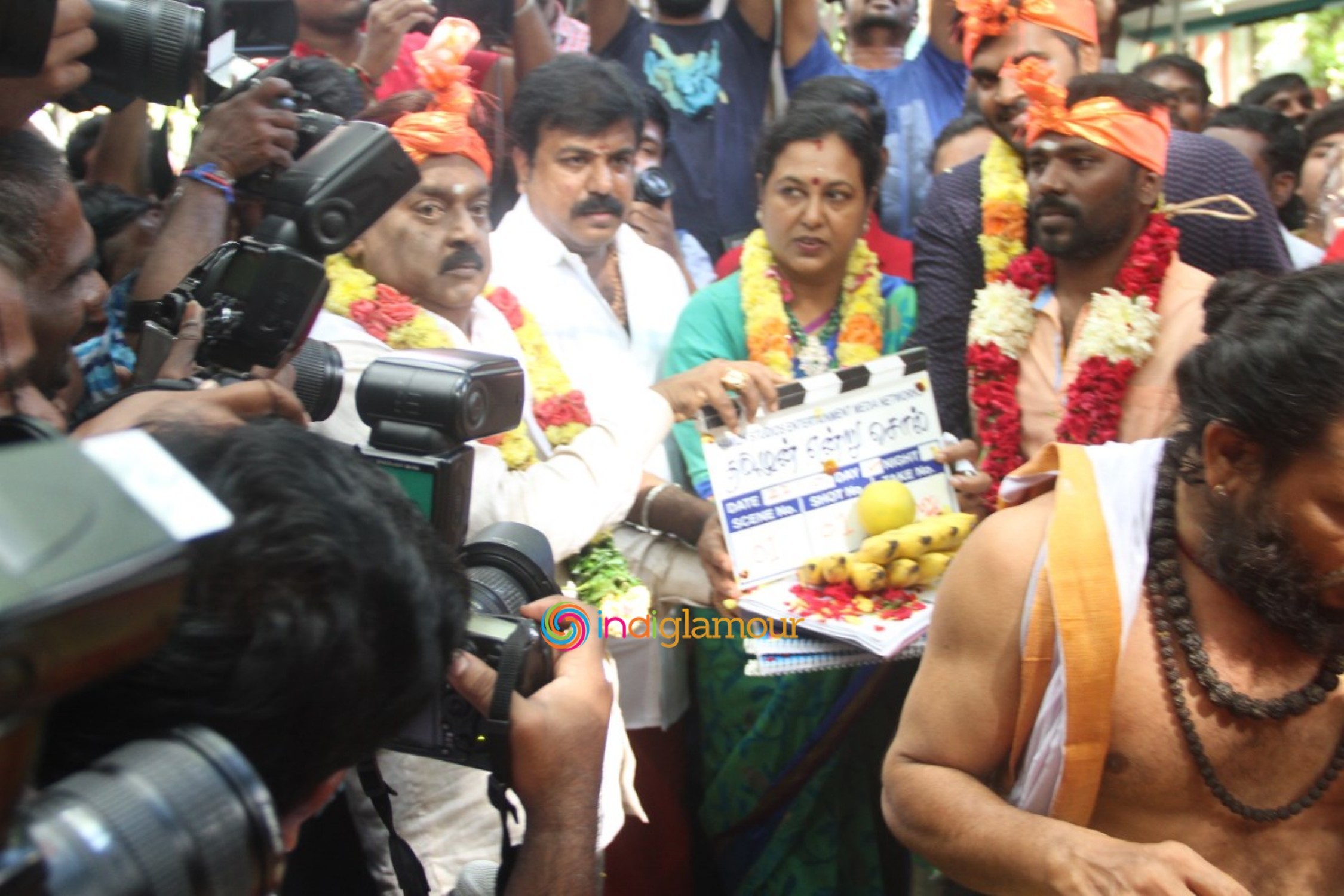 Thamizhan Endru Sollu Pooja Photos Event hd photo