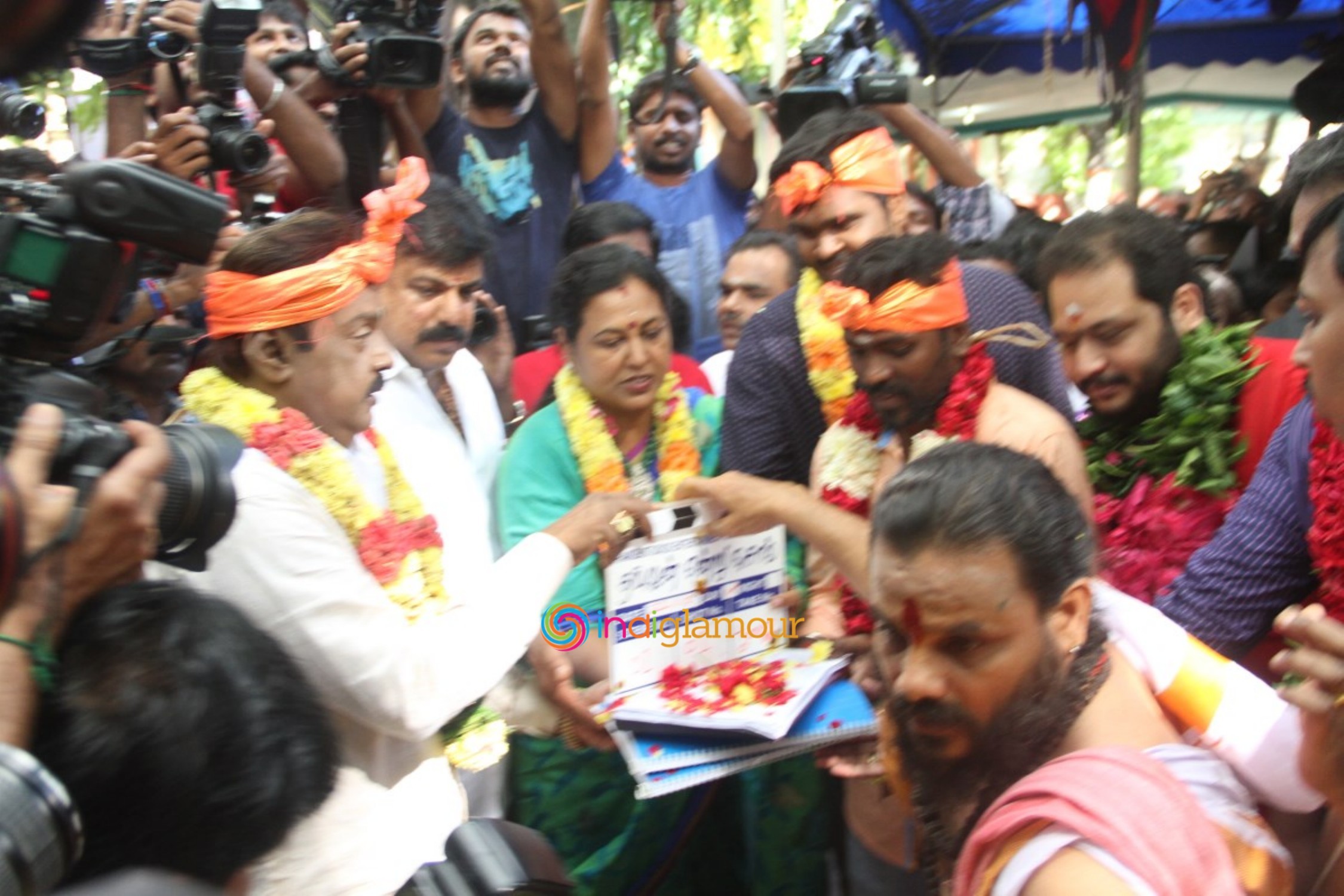 Thamizhan Endru Sollu Pooja Photos Event hd photo
