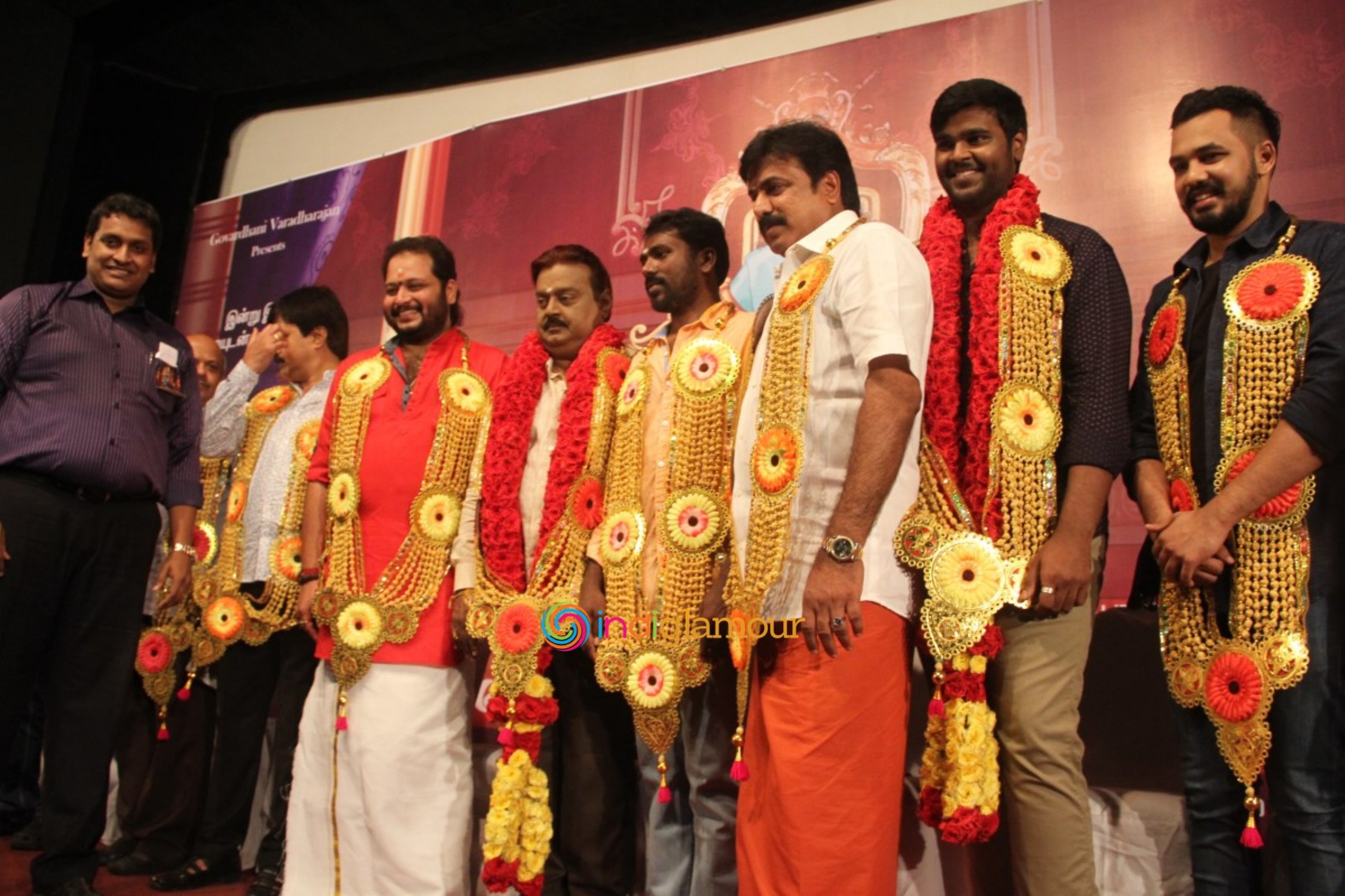 Thamizhan Endru Sollu Pooja Photos Event hd photo