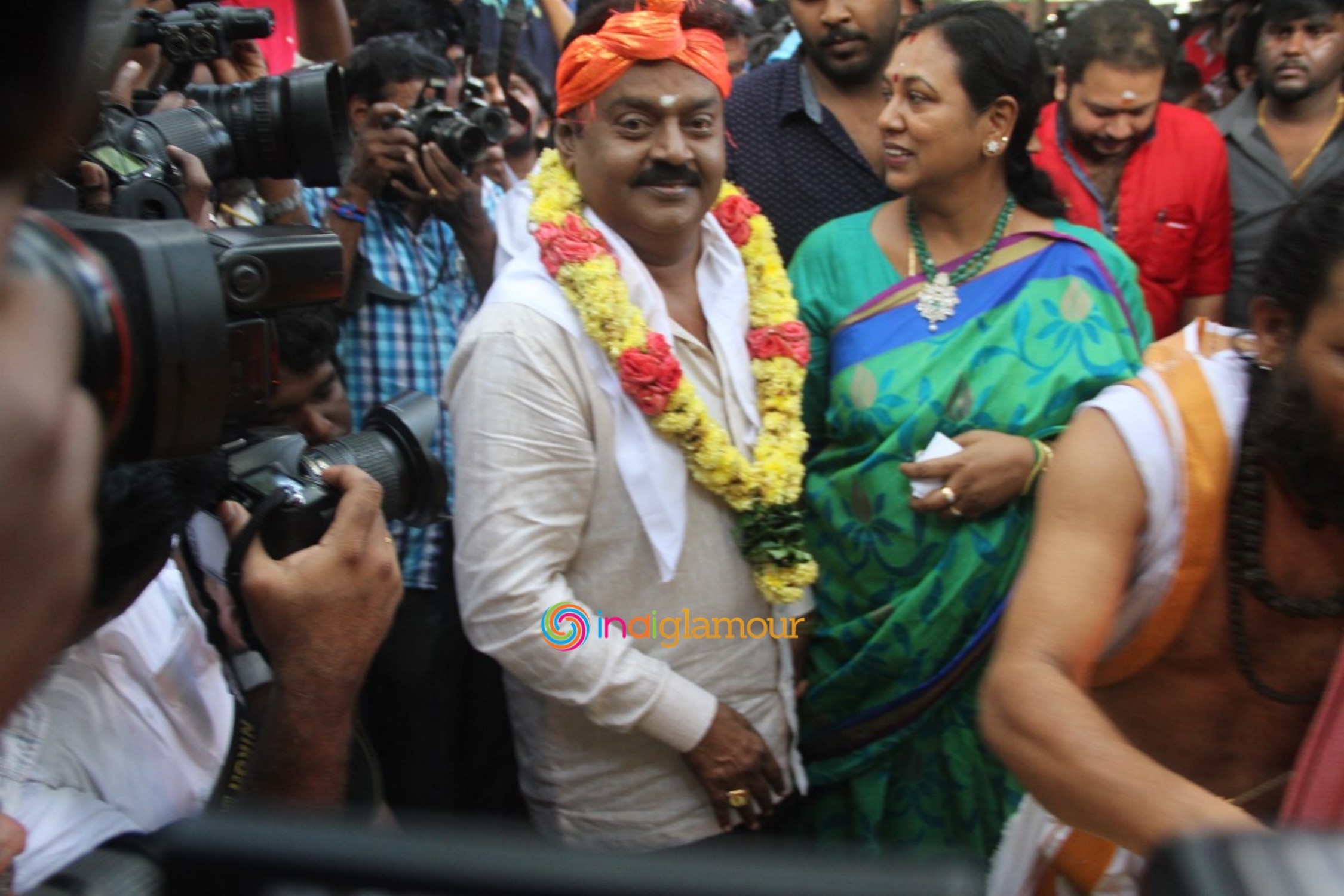 Thamizhan Endru Sollu Pooja Photos Event hd photo