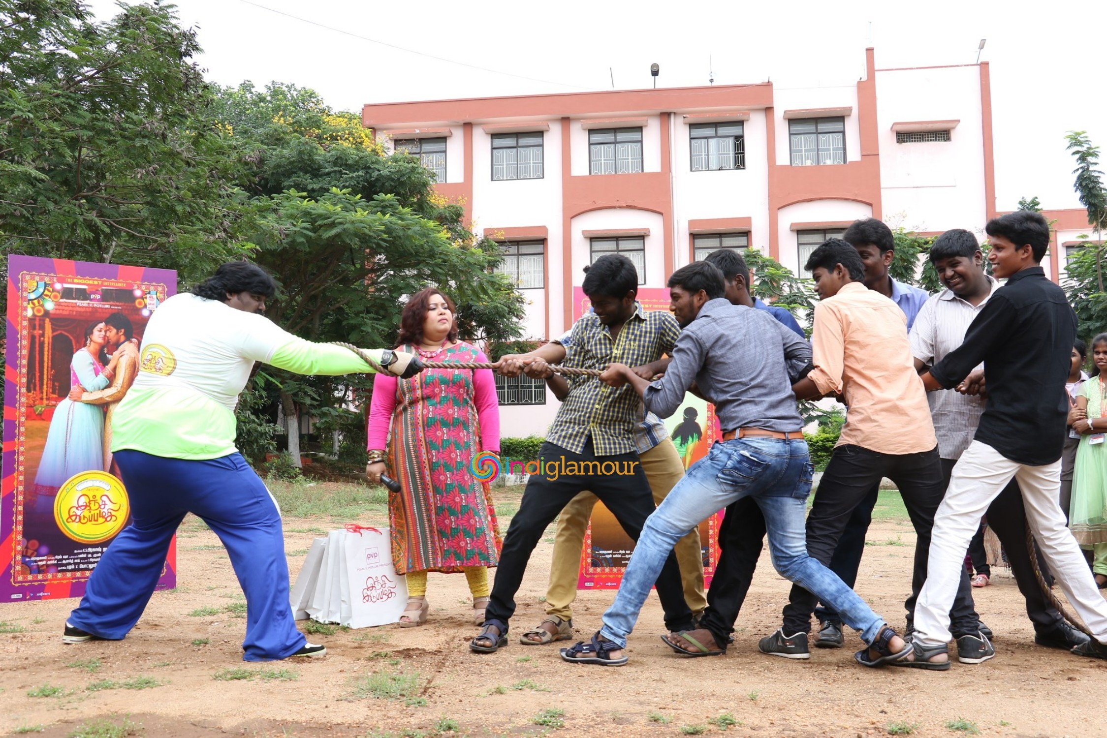 Inji Iduppazhagi Movie Promotion Event hd photo