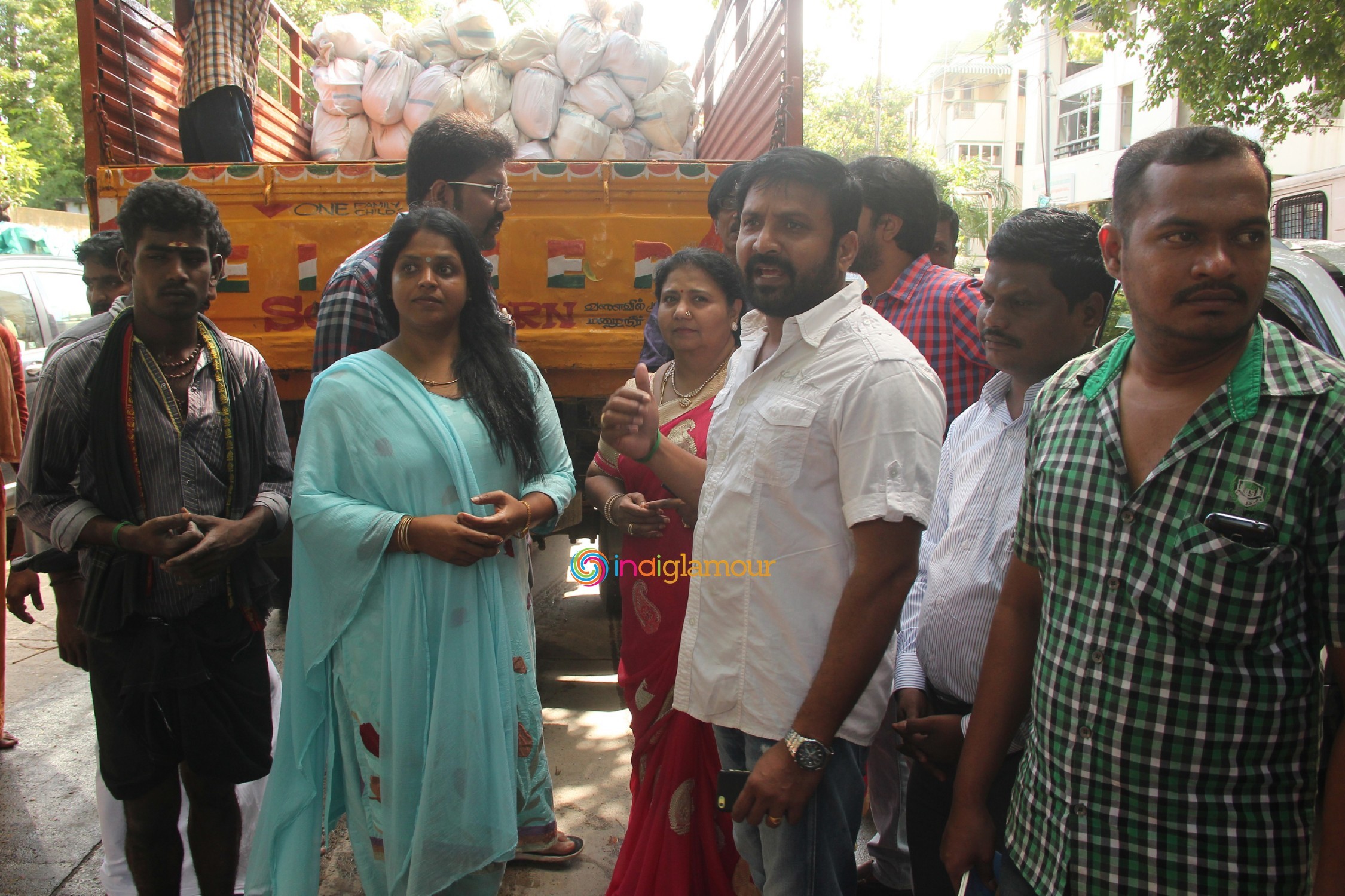 Nadigar Sangam Helped Rain Affected People Event hd photo