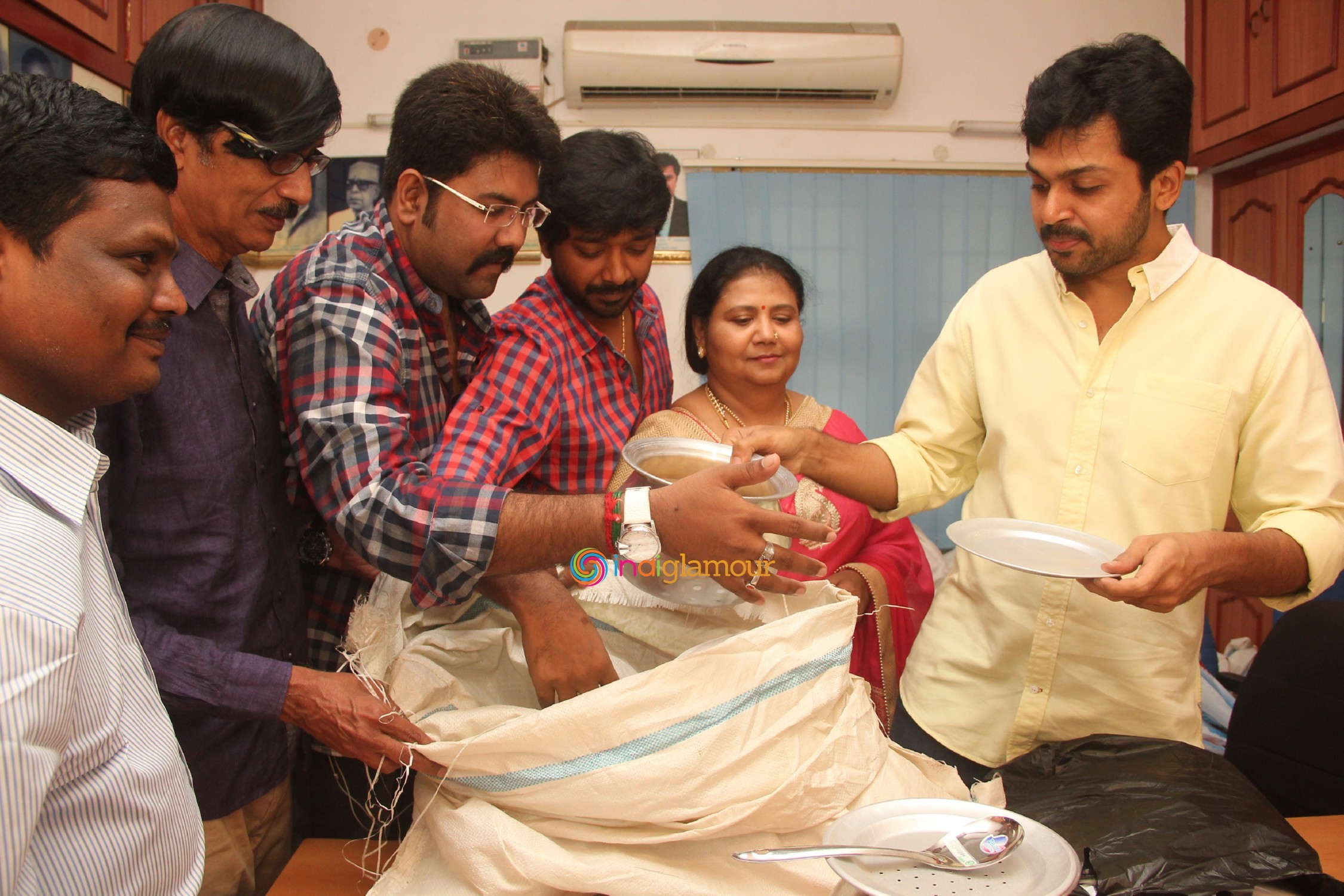 Nadigar Sangam Helped Rain Affected People Event hd photo